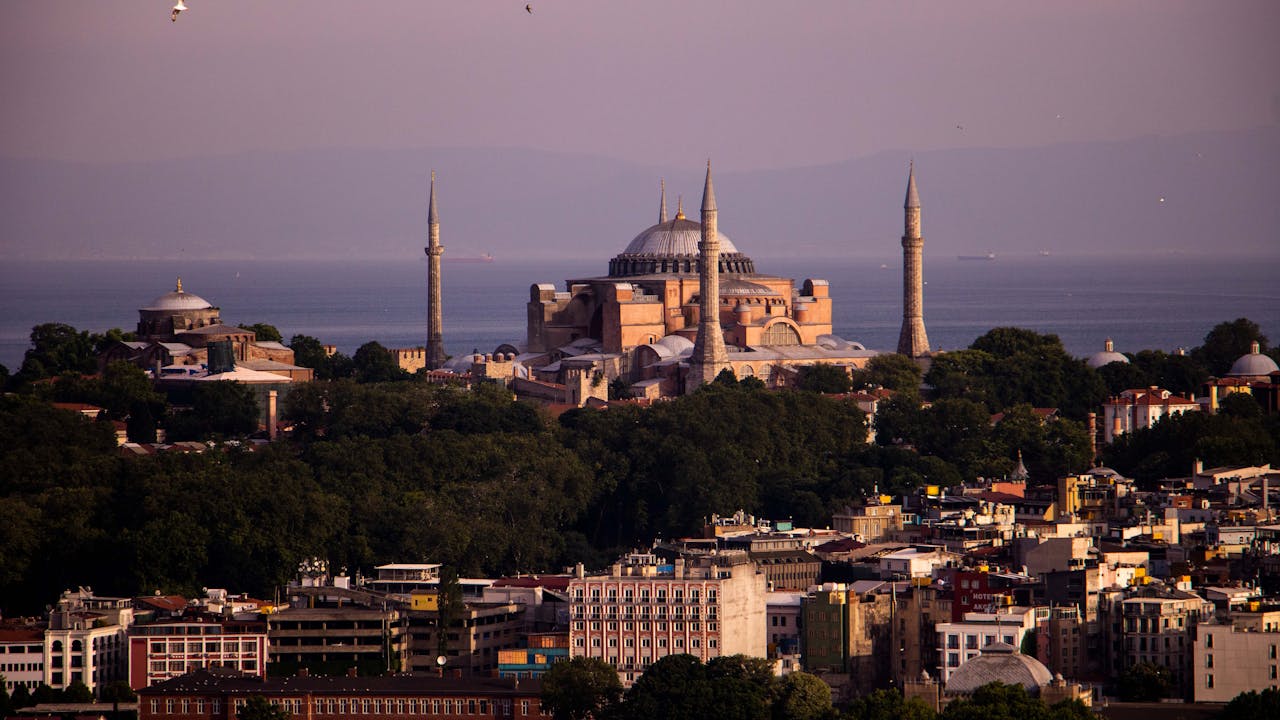 You are currently viewing Istanbul Travel Guide For Muslim Travelers