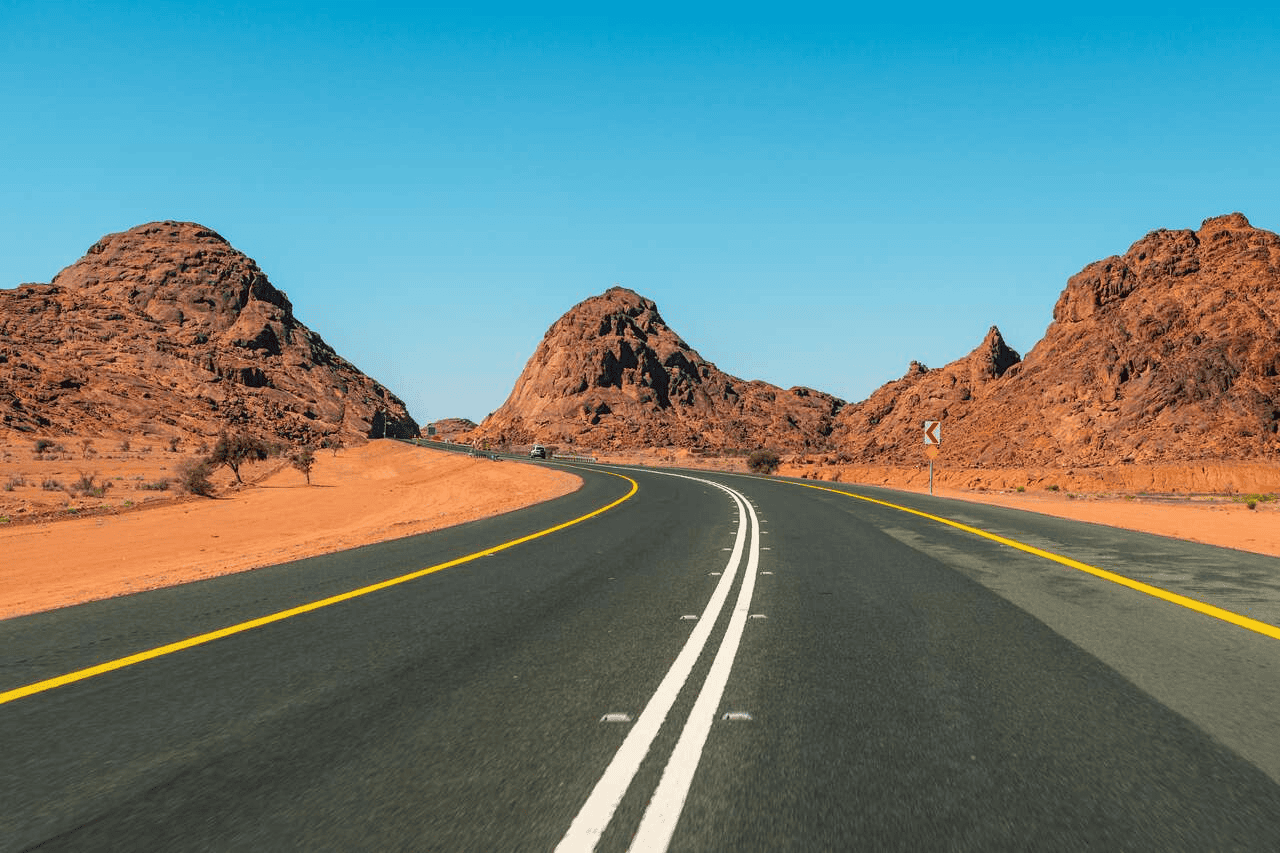 You are currently viewing Top Best Road Trips in Saudi Arabia: Explore the Kingdom by Car